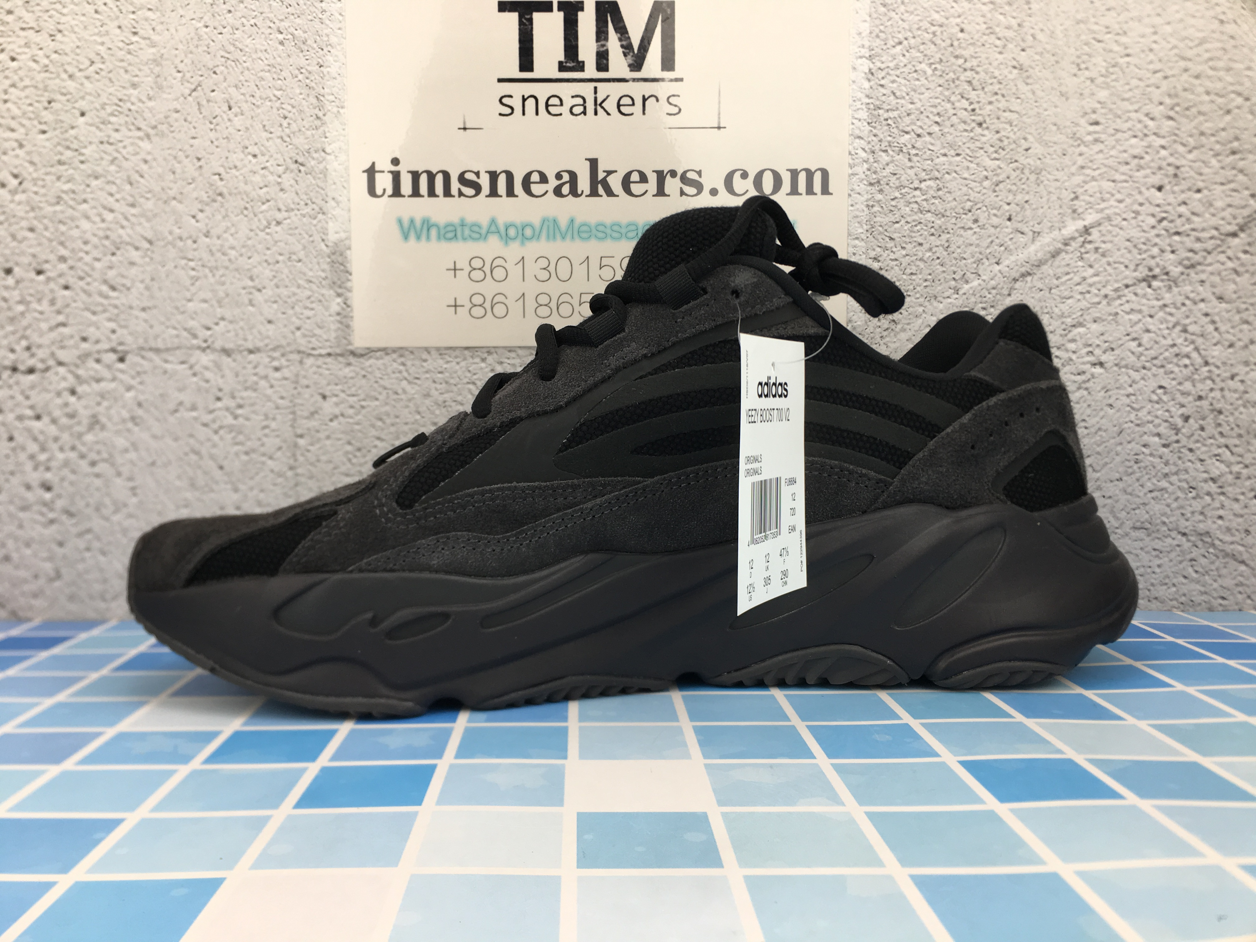 Yeezy Boost 700 V2 Vanta FU6684